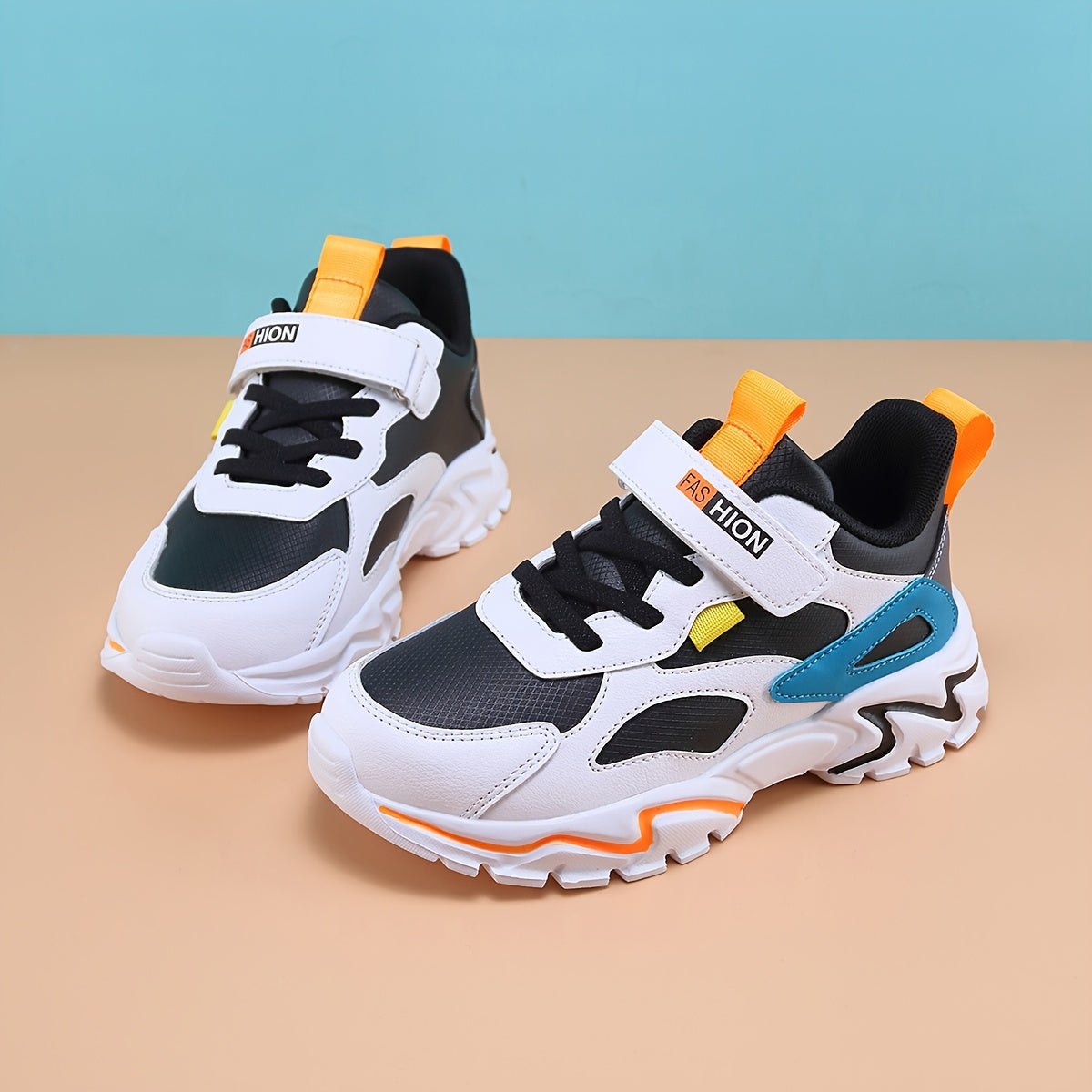 Stylish chunky sneakers for boys, ideal for outdoor activities