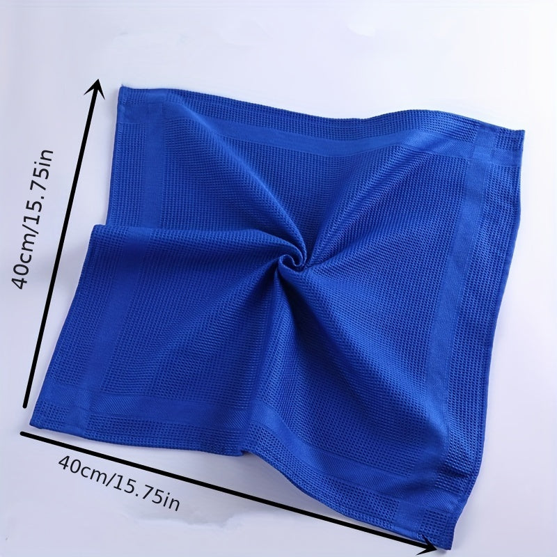 Two pieces of highly absorbent microfiber cleaning cloths measuring 40.64x40.64 cm each. These cloths are specifically designed to leave glass and mirrors streak-free, as well as lint-free kitchen towels. Perfect for cleaning multiple surfaces around the