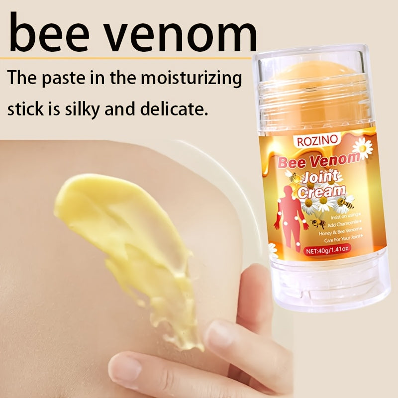 Lightweight and non-greasy Bee Venom Care Cream with natural plant extracts for strong hydration. Easy to absorb, moisturizing with a touch, and portable for convenient use.