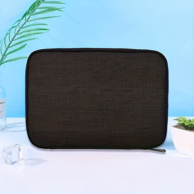 High-Quality Black Watch Storage Pouch - Elegant Oval Display Case for Watches, Jewelry & Accessories crafted from Polyester