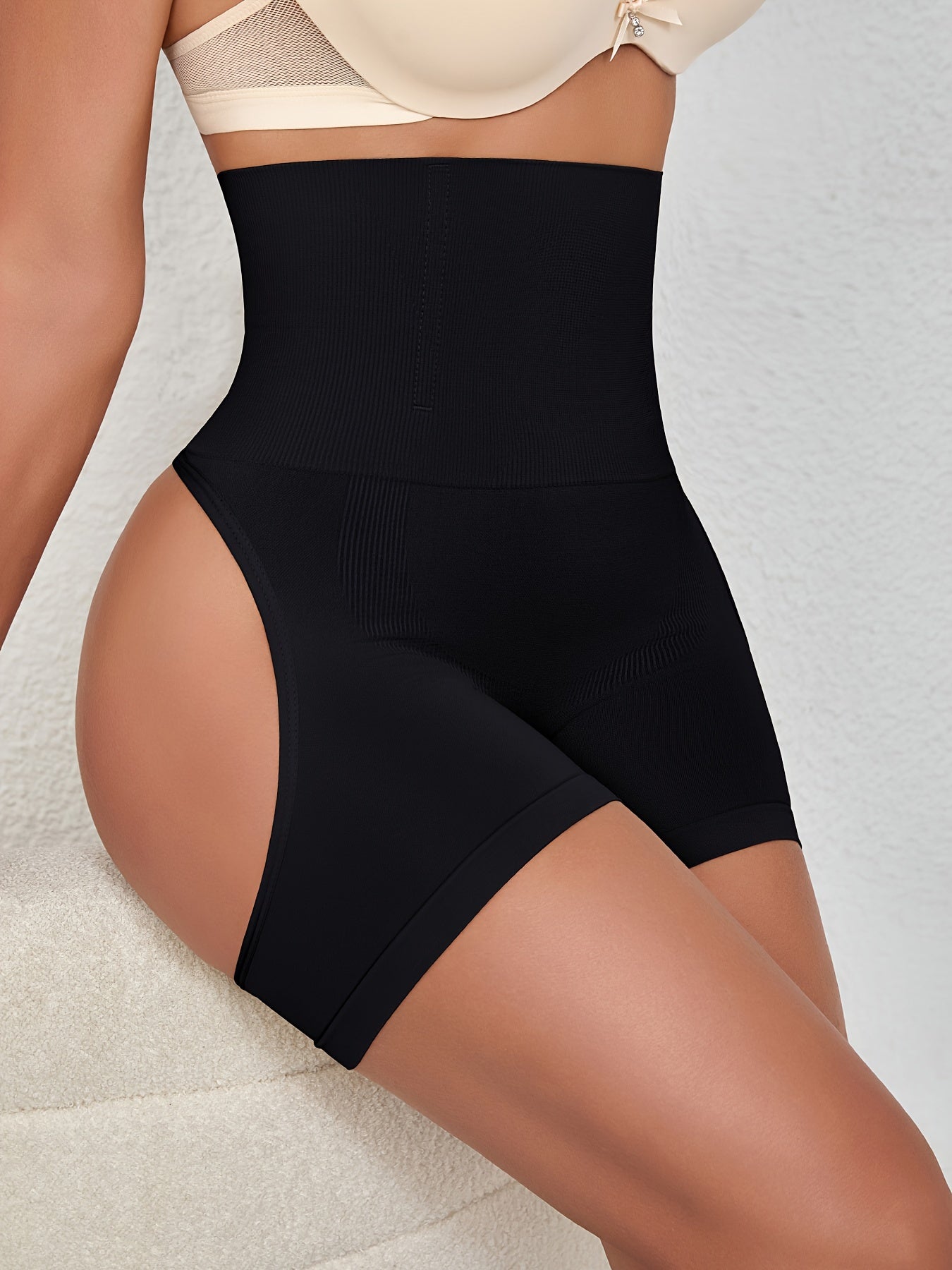 High-waisted panties for women with slim waist and tummy control, paired with buttocks-lifting boxer pants for body shaping.