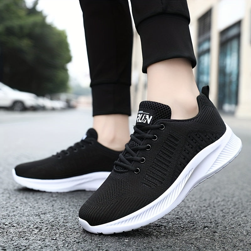 Men's running shoes with breathability, durability, shock absorption, and lace-up design for outdoor activities.