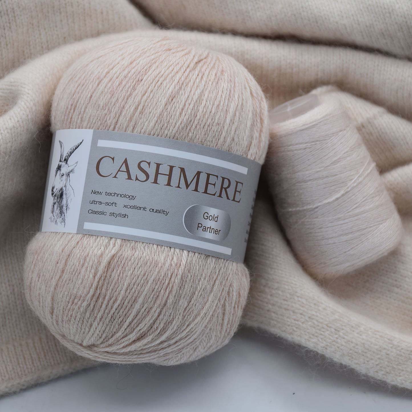 6 luxurious cashmere yarns for hand knitting and crocheting. Ideal for making sweaters, scarves, hats, shawls, cardigans, and gloves. High-quality, soft, warm, multicolored bundle in 10.58