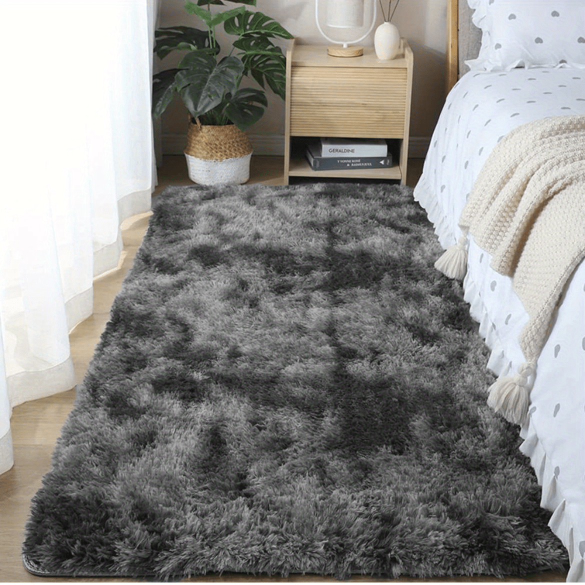 Plush and Cozy 4.01cm Thick Anti-Slip Tassel Shaggy Carpet with High Density for Bedroom, Entryway, or Hallway