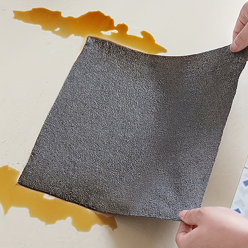 Twenty pieces of disposable dish rags on a roll made from microfiber material, designed for easy tearing by hand. These cleaning towels are reusable and washable, perfect for soft cleaning of cars or as a universal absorbent kitchen cloth. Essential