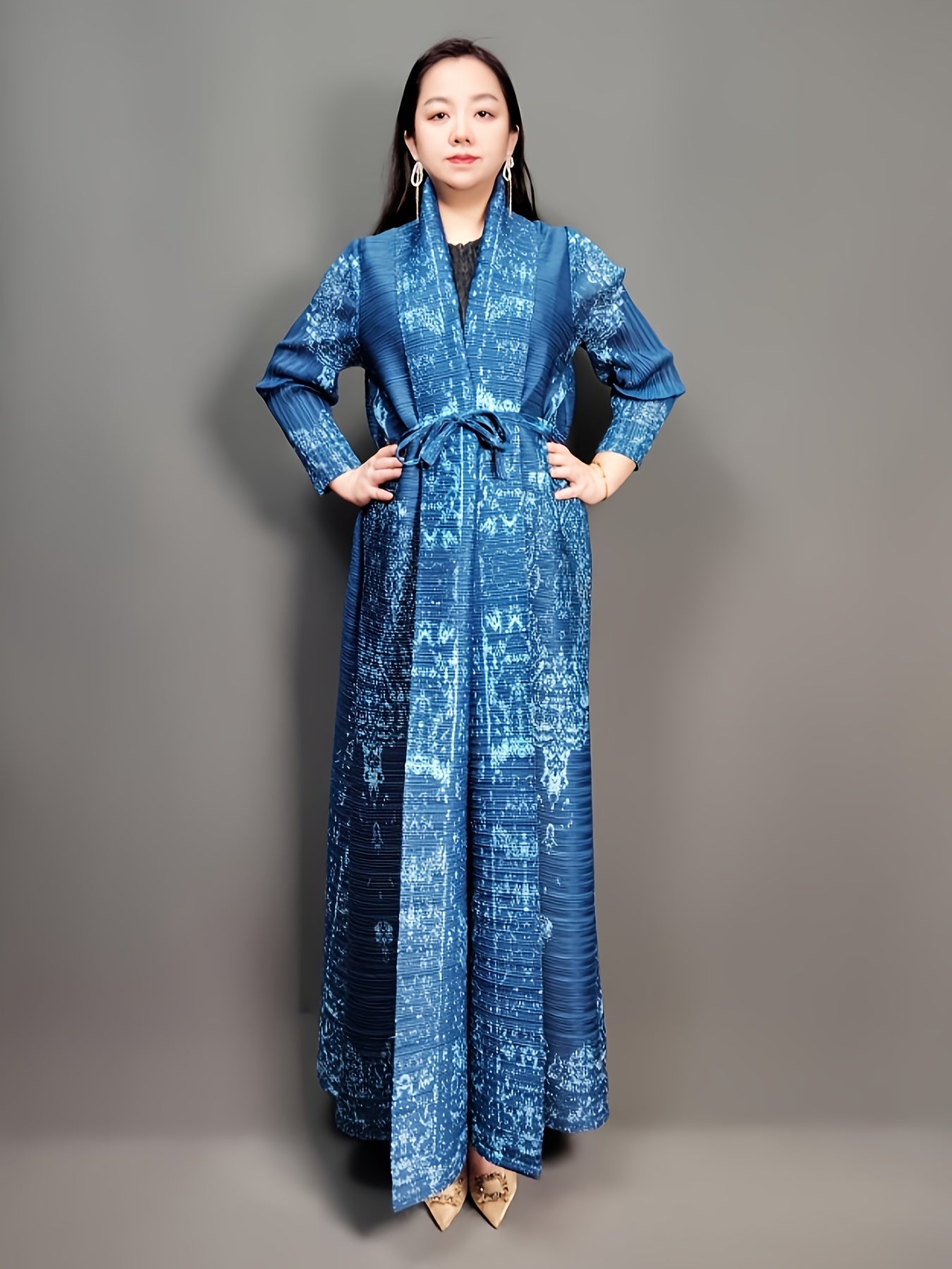 Stylish Blue & Black Floral Print Maxi Kaftan Dress - High stretch, pleated craftsmanship, long sleeve with tie waist for women, ideal for Ramadan & all seasons