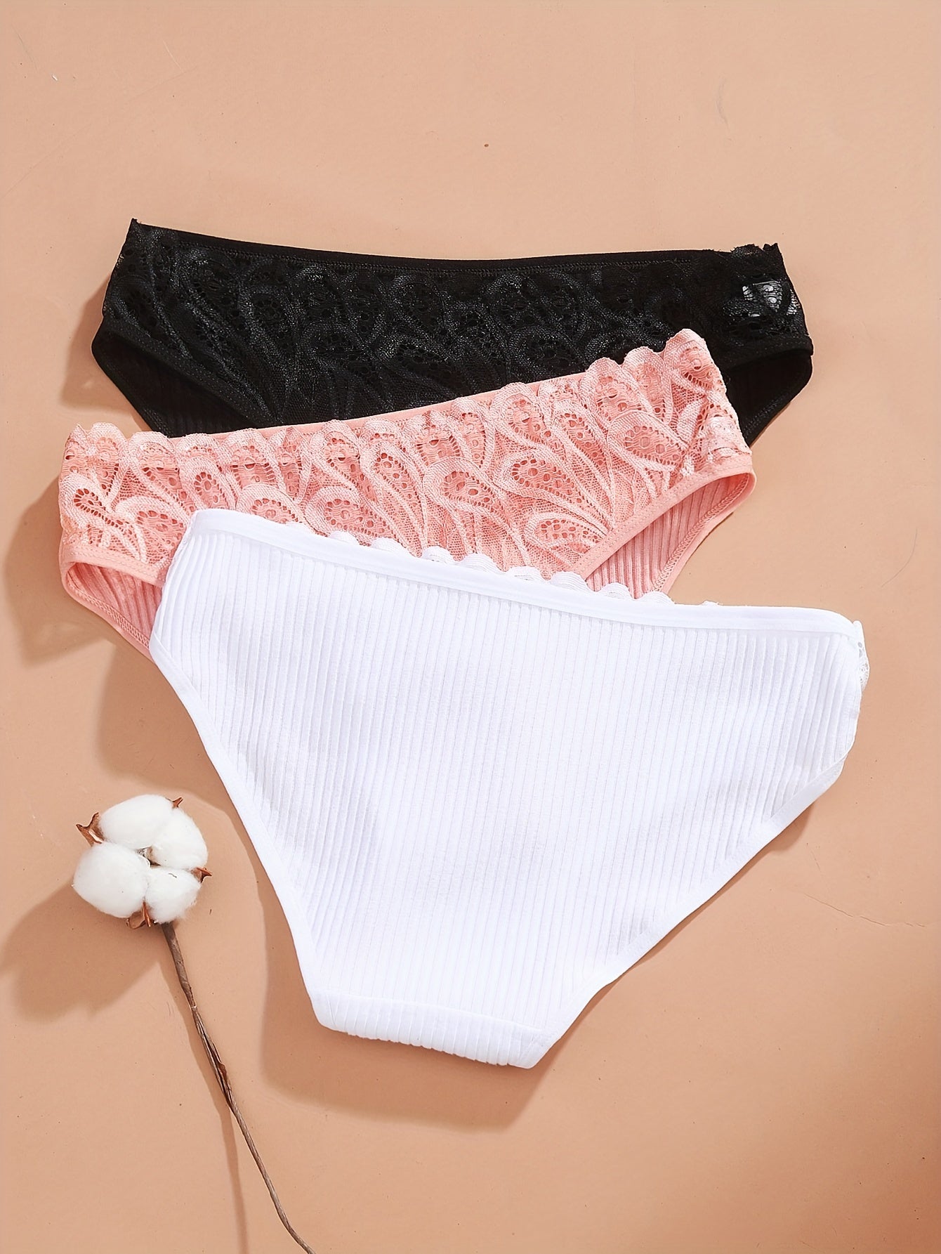 4 lace ribbed briefs, comfortable and breathable, perfect for women's lingerie and underwear.