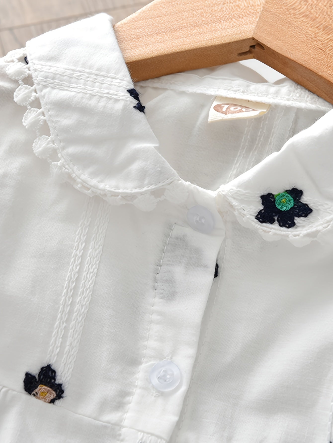 Little girls' boho embroidered blouse, doll collar, 95% cotton, long sleeve, casual shirt for spring and fall.