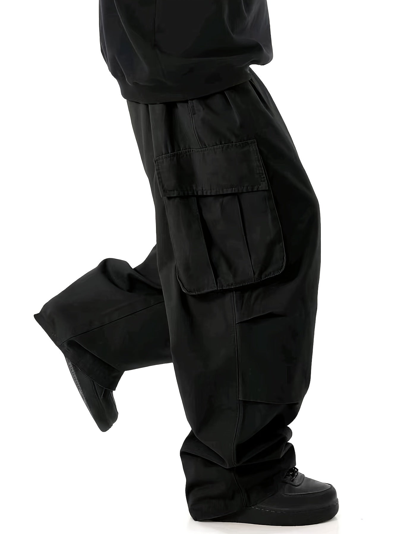 Men's straight leg cargo pants with multiple flap pockets, loose and casual for outdoor activities or work, in streetwear style.