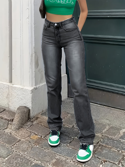 High waist light washed straight jeans with slash pockets, loose fit.