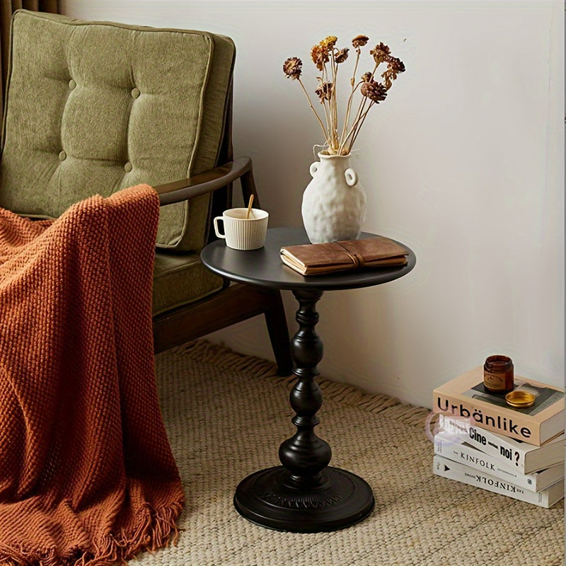 Stylish Black Metal Side Table - Retro Design, Small Coffee & Bedside Furnishing for Living Room and Outdoor Space