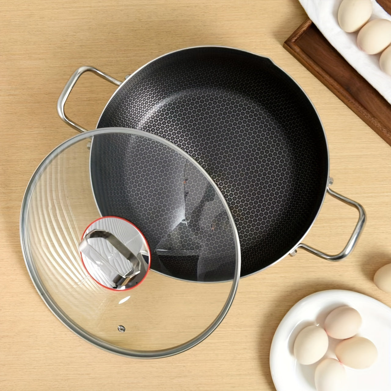 Stainless steel multi-purpose pot with lid, suitable for various stoves, including frying pan, cooking pot, soup pot, hot pot, and fry pan, all in one.