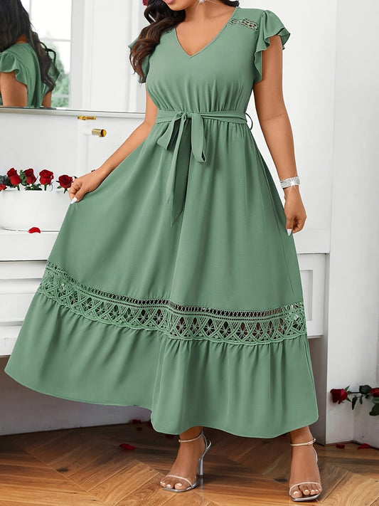 Casual dress with fashionable temperament.