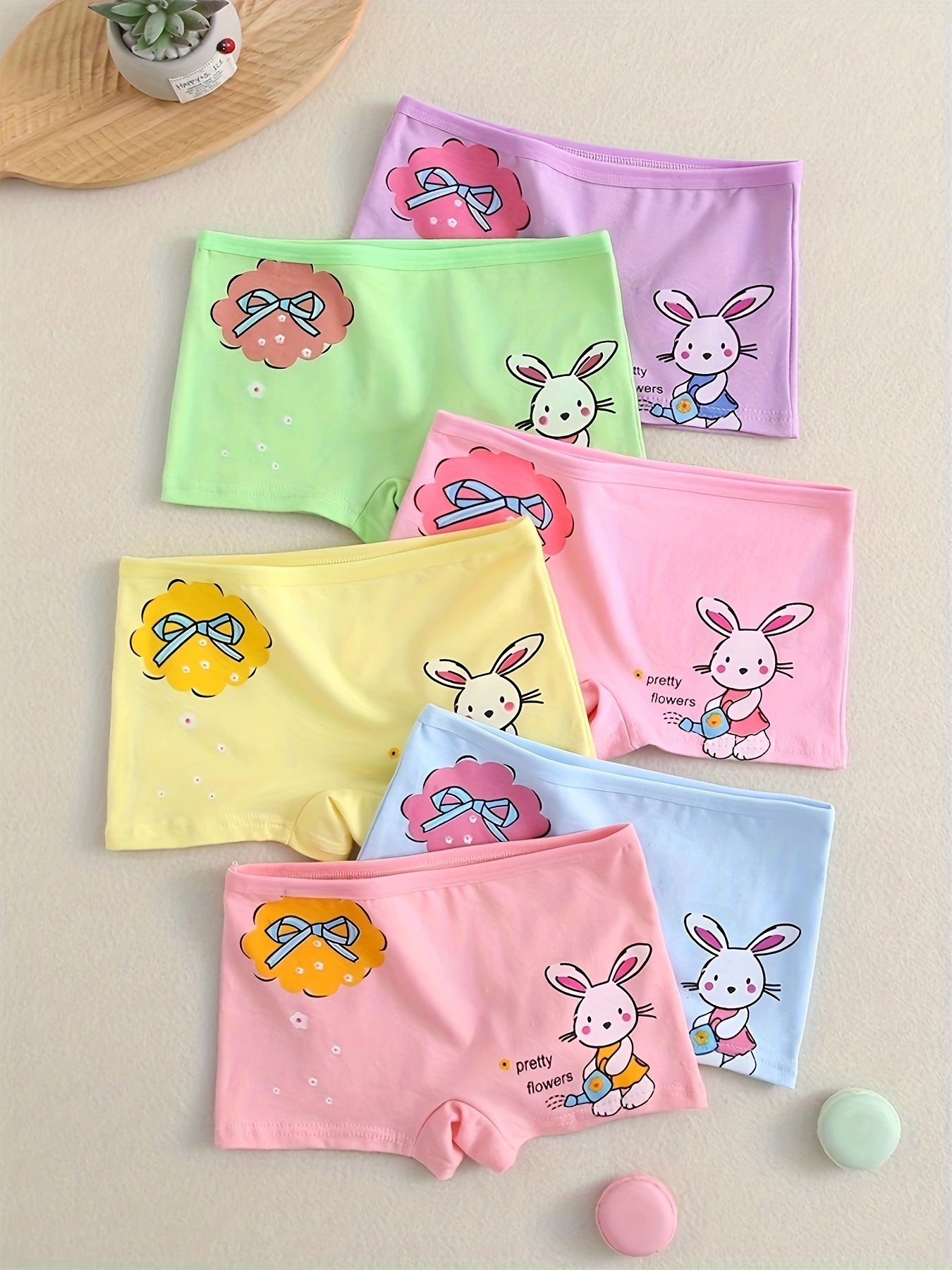 Set of 6 girl's boyshorts, ideal for students, with comfortable and breathable design.