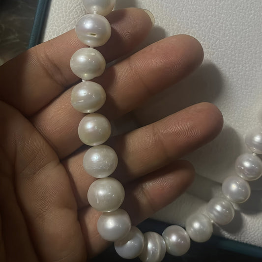 Exquisite 11-12mm Freshwater Pearl Necklace, Unplated, Authentic Pearls, Suitable for Daily Wear and Special Occasions, Ideal Christmas Present - 43cm/16.93in with Two Small Imperfections