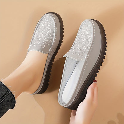 Women's slip on flat shoes with flower pattern, lightweight and comfortable.