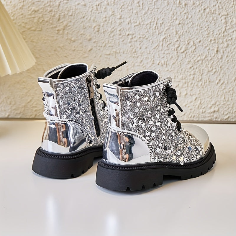 Stylish glitter ankle boots with side zipper for girls in fall and winter.