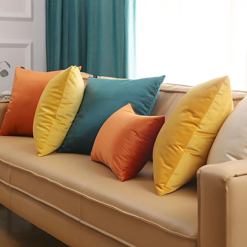 This Dutch velvet flat pillow cover is perfect for adding a touch of softness and comfort to your living room, bedroom, or sofa. The solid color design and plush velvet material make this cushion cover both stylish and cozy. Please note that the cover