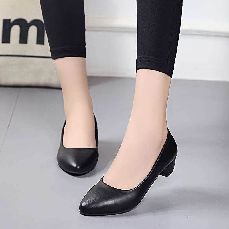 Stylish black pumps with medium heel, great for work and daily wear, comfortable for long periods, ideal for women and mothers.