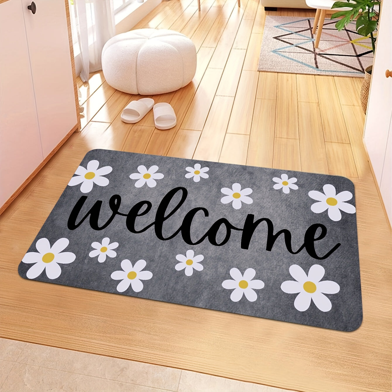 One piece of the "Welcome" Floral Anti-Fatigue Doormat is available. It is non-slip, absorbent, and machine washable with a double-lock edge. Ideal for use in kitchens, hallways, laundry rooms, and entrances, this soft crystal velvet mat weighs 830g/m²