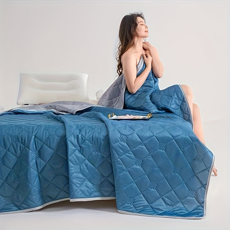 Modern Summer Quilt with Ultrasonic Embossed Design, Made of 100% Polyester, Easy to Machine Wash, Breathable and Lightweight, Print-Free for Cooling Comfort All Year Round, Perfect for Ice Cream Bedding