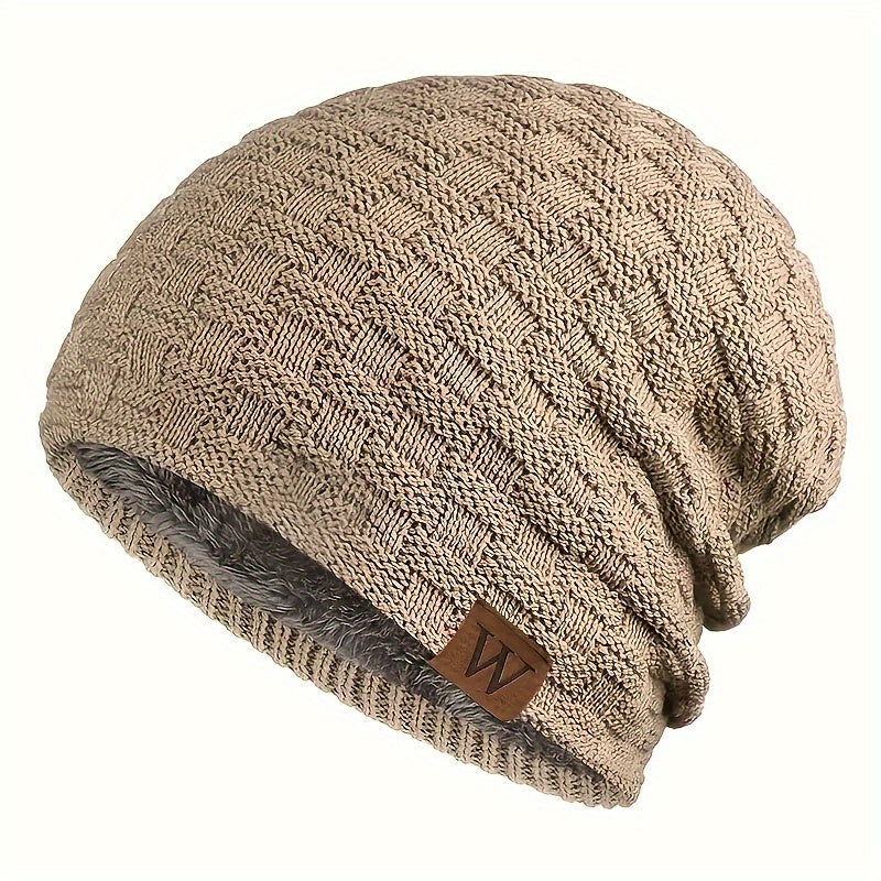 A cozy men's hat perfect for autumn and winter, featuring fleece lining for extra warmth and ear protection. Great for cycling, skiing, and other outdoor sports. The ideal gift choice!