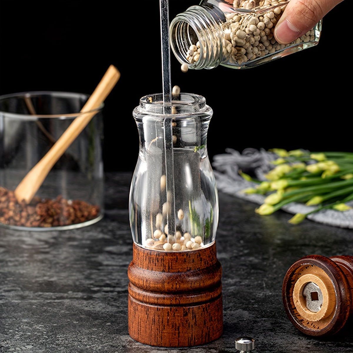 Ideal for home and restaurant use, this premium manual pepper grinder is made from solid wood and is perfect for grinding black pepper, Sichuan pepper, and sea salt. A must-have kitchen gadget for pepper enthusiasts.