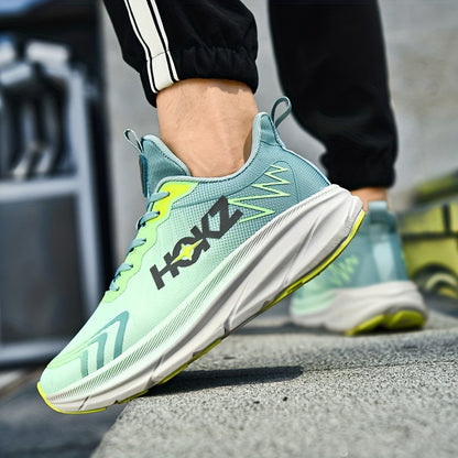 Men's and women's casual sports shoes for outdoor running.