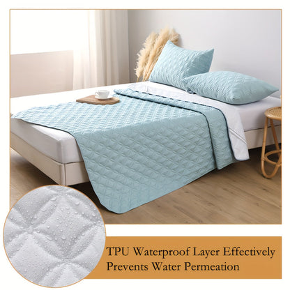 Thickened Ultra-Soft Waterproof Mattress Protector with Dustproof, Hypoallergenic, and Breathable Cover - Perfect for Bedroom, Dorms, and Hotels. Noiseless and Comfortable Mattress Pad (Pillowcase Sold Separately)