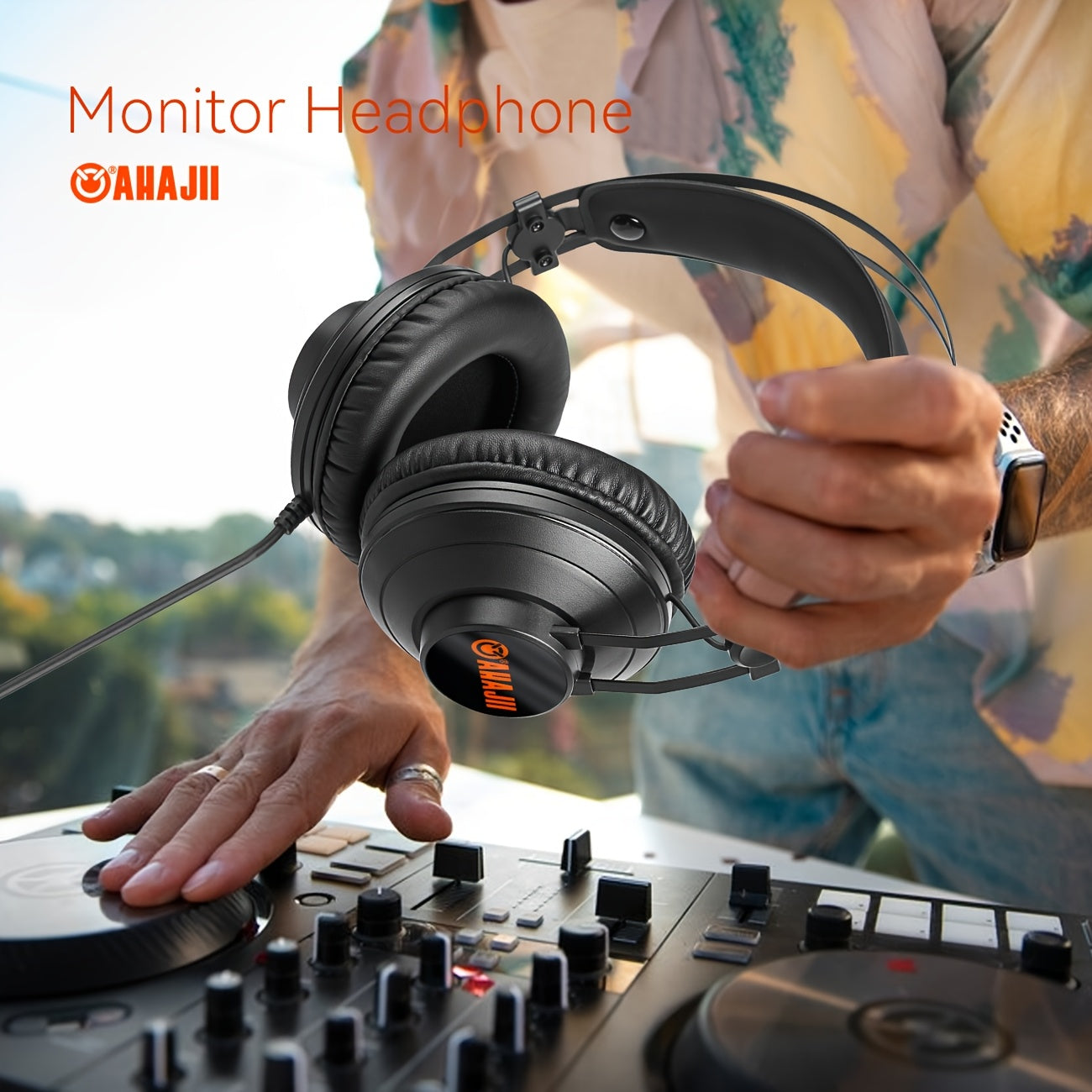 AHAJII AH02 Wired Studio Monitor Headphones with noise cancelling, hi-fi sound, detachable design, and cables. Suitable for recording, guitar, mixer, podcast, DJ, keyboard practice.