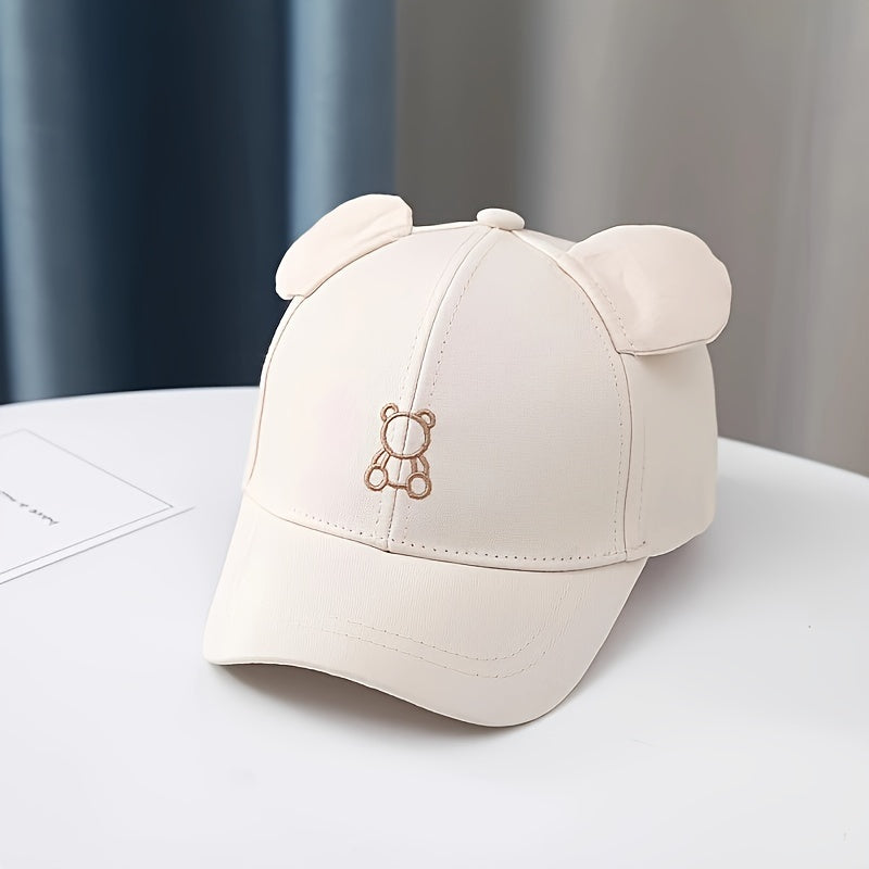 This cute baseball cap is perfect for babies aged 1-3 years, with a head circumference of 44-50 cm. Suitable for boys and girls to wear during spring and autumn outings, beach trips, and