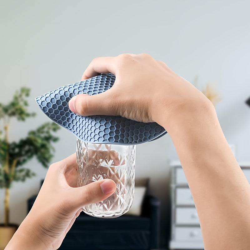 Round placemats with heat insulation, non-slip cup coasters, and pot pads for kitchen use.