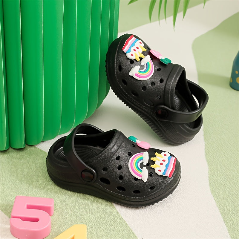 New girls' EVA hole shoes for indoor and outdoor wear. Available for summer activities at home and on the beach.