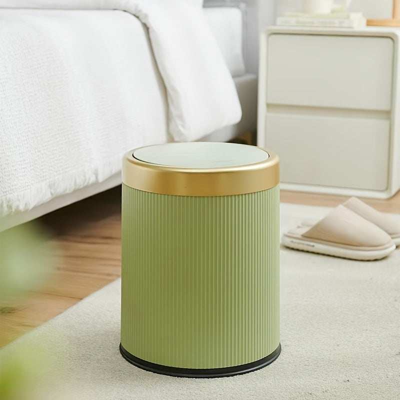 Cylindrical covered trash can for kitchen, bedroom, and living room with manual lifting lid.