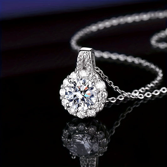 [Bestseller] Stunning Vintage Heart-Shaped Pendant Necklace with 2 Carat Moissanite and Shimmering Synthetic Crystals - Made of Elegant Alloy, Ideal for Valentine's Day, Everyday Wear & Gifting, Timeless Elegance for All Seasons, Exquisite Women's Jewelry