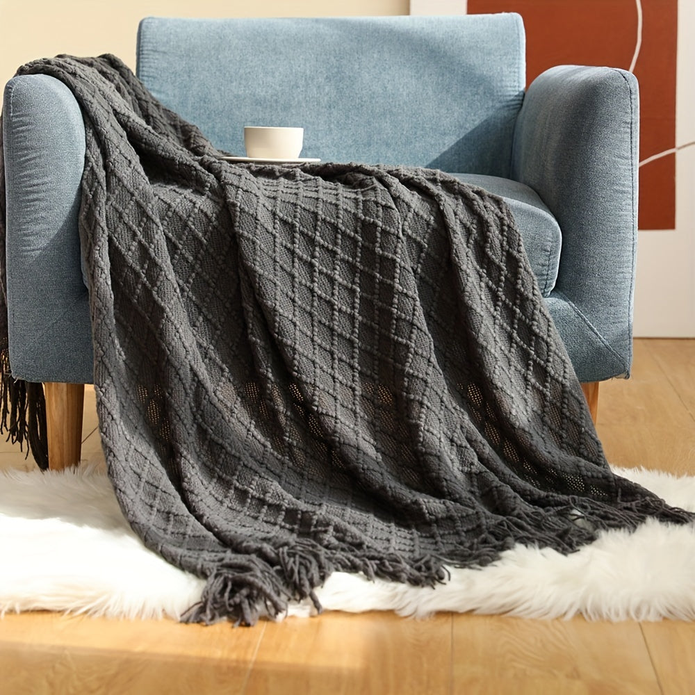 Soft and Cozy Knitted Throw Blanket with Tassels, Ideal for Couch or Bed - Enhance Your Comfort and Style