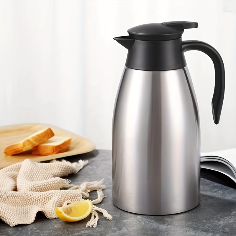 Insulated vacuum bottle made of 304 stainless steel, featuring double-layer thermal insulation for keeping beverages hot or cold. Ideal for use at home, office, or in the car.