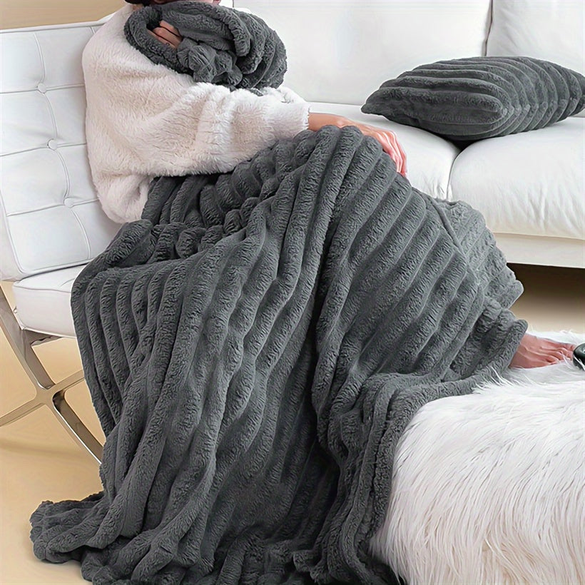 High-Quality Plush Blanket, Soft and Skin-Friendly, Stylish Solid Color, Providing Comfort and Warmth