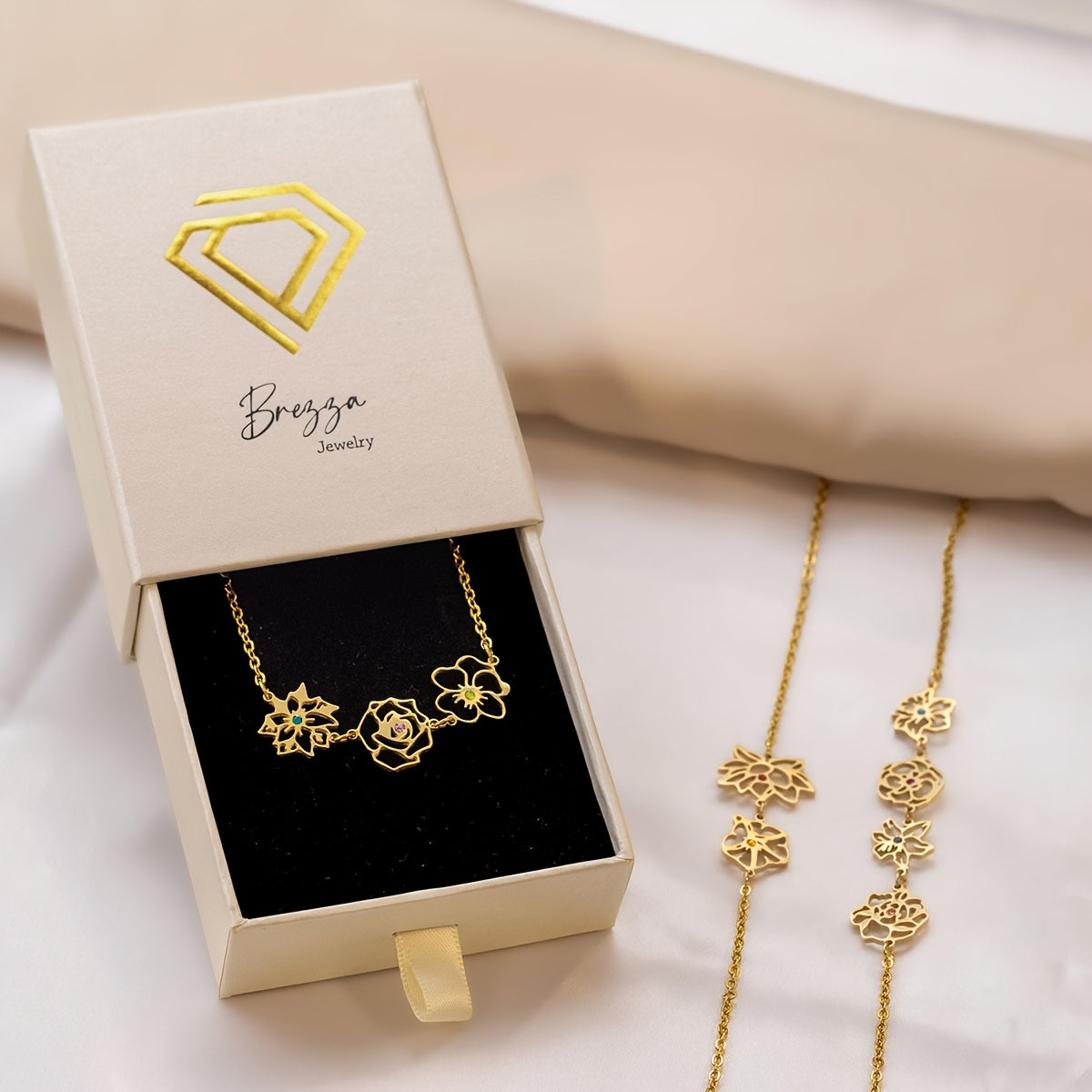 Customizable Women's Elegant Birthday Flower Necklace made with 18K Gold Plated Stainless Steel, featuring 2-4 Birthstones and Rhinestone Inlay - Ideal for Valentine's Day, Mother's Day, Christmas, and Bouquet Gift Giving.