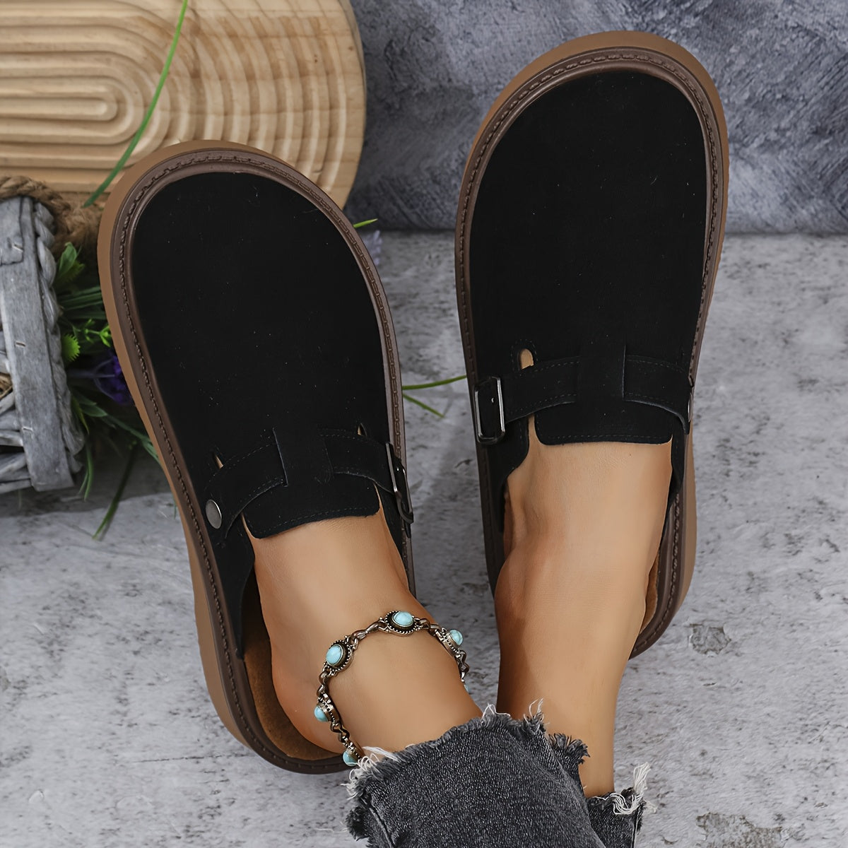 Casual buckle loafers for women with all-season comfort features, PU upper, rubber sole, flannel insole, and retro thick sole from Taizhou.