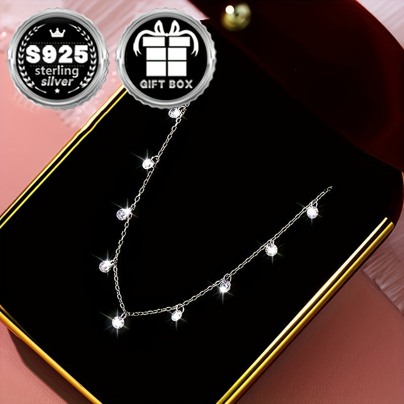 Stylish Clavicle Chain Necklace in 925 Sterling Silver with Sparkling Cubic Zirconia Pendant, Comes in a Gift Box - Ideal for Everyday or Special Occasions, Lightweight at 1.7 Grams, Synthetic Zirconia, Trendy Fashion Piece for Women