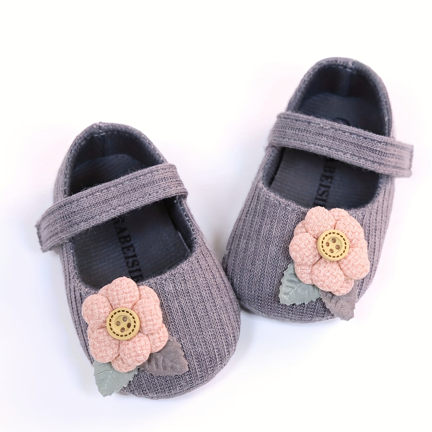 Stylish, comfortable Mary Jane shoes for baby girls, perfect for indoor and outdoor wear in spring and autumn.