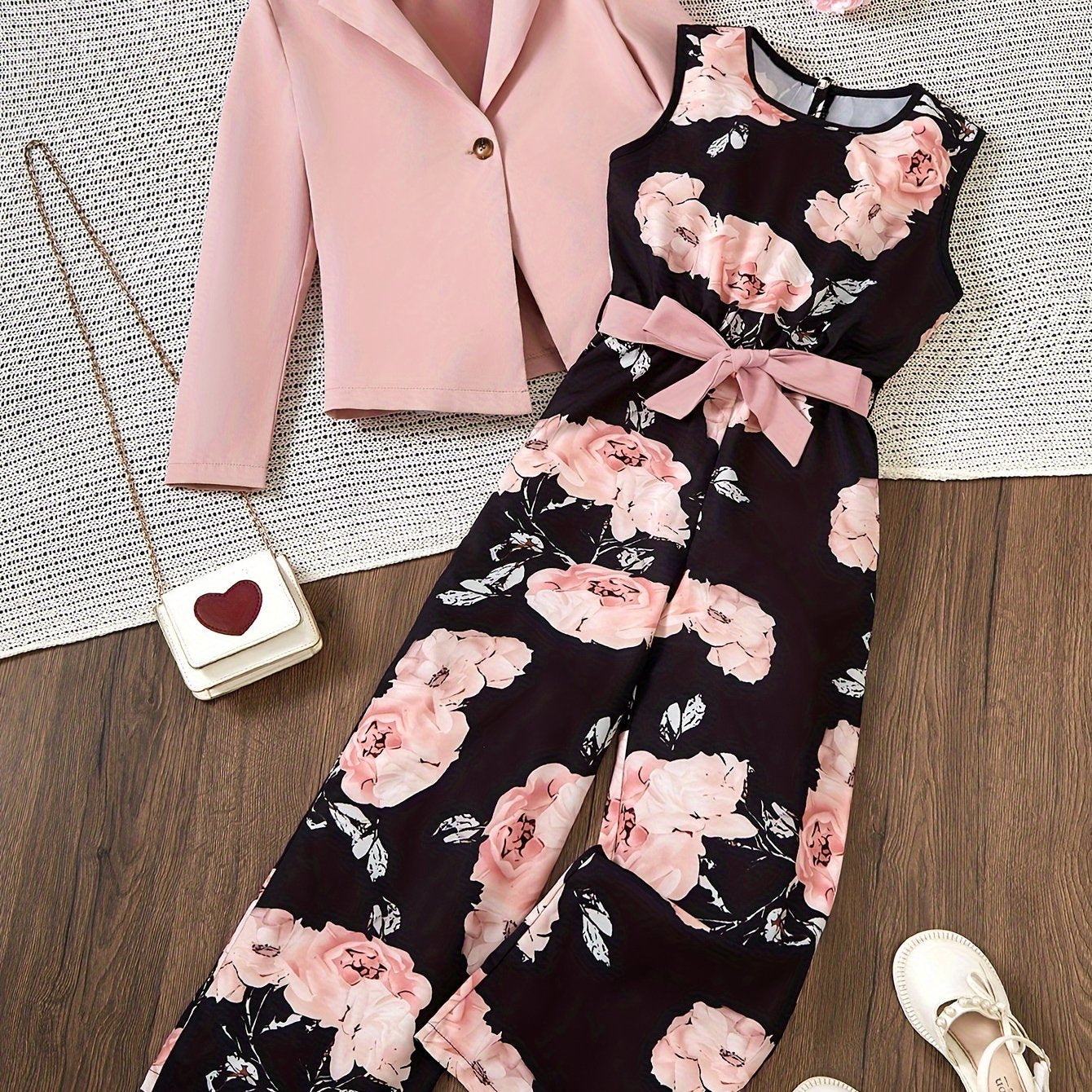 Girls' casual suit with a floral jumpsuit, perfect for outdoor wear.