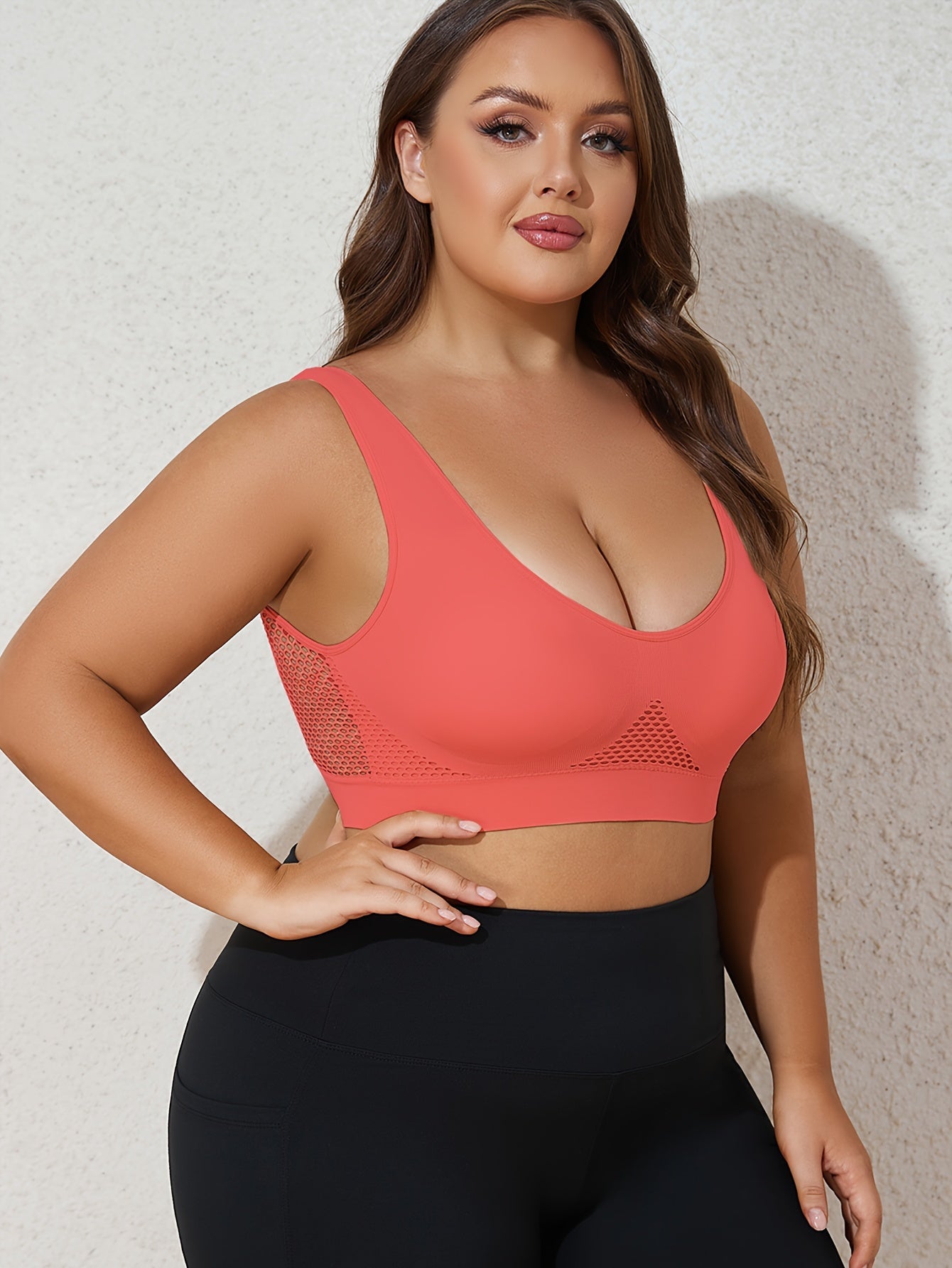 Simple Plus Size Bra with Solid Hollow Out Design and Wide Shockproof Straps