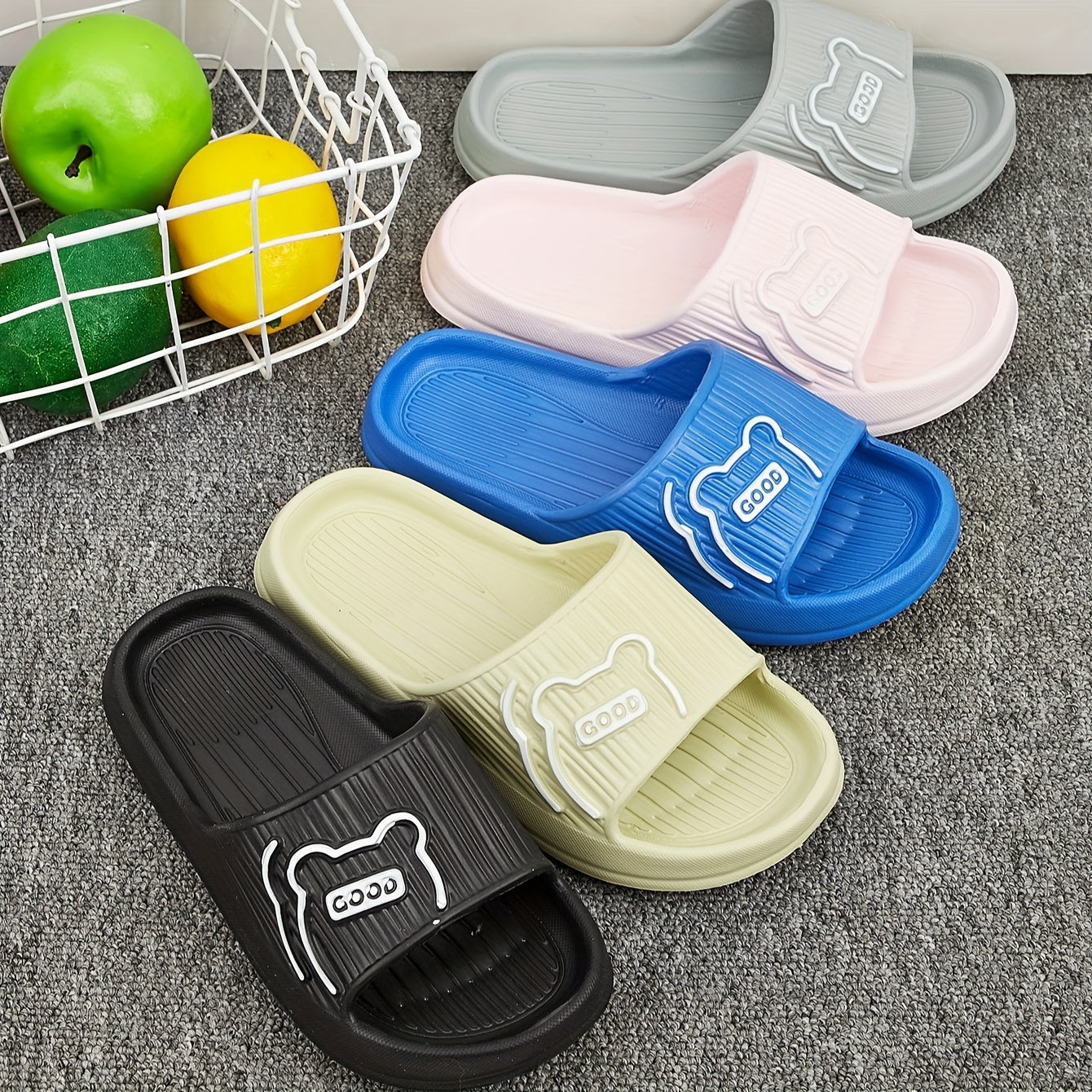 Boys' casual cartoon open toe slippers for indoor shower pool, non-slip, anti-odor, quick-drying, all seasons.