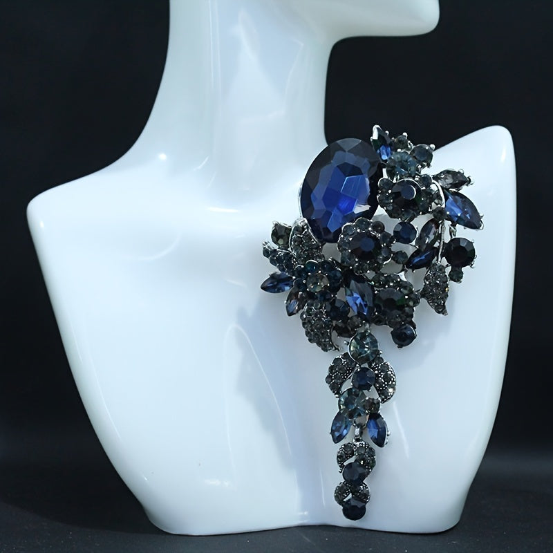 Stylish Rhinestone Flower Brooch - Exquisite Statement Pin for Women, Trendy & Distinctive Accessory