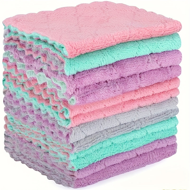 Package of 18 modern microfiber cleaning cloths designed with a knit fabric weave for extra softness. These oblong-shaped cloths are versatile and can be used as dish towels, kitchen wipes, and non-shedding scouring pads. Suitable for various areas