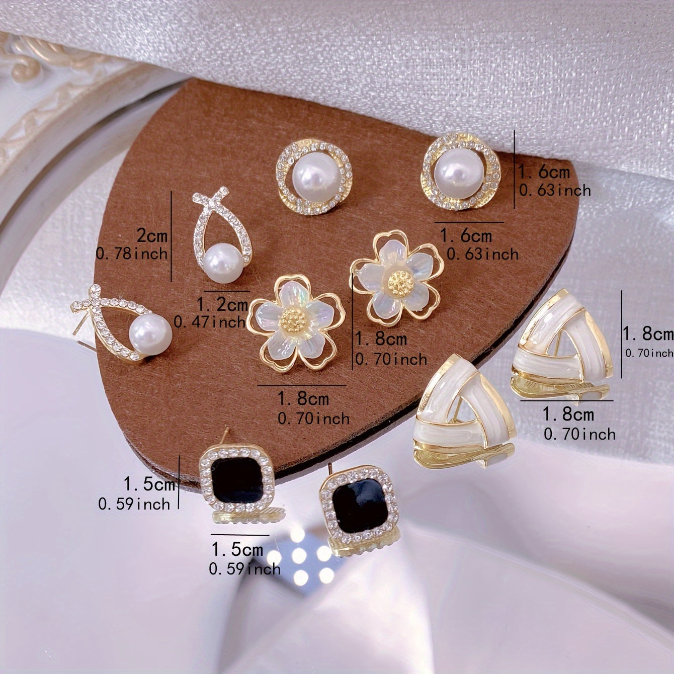 Set of 5 delicate flower water drop design stud earrings with rhinestones in vintage style for women's New Year gift.