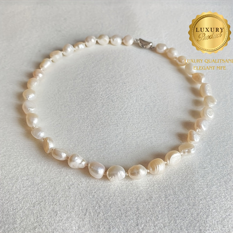 Beautiful and Stylish Pearl Necklace for Women, Featuring Natural Stones and Round Luminous Imitation Pearls, Perfect for Parties. Unique Design with Choker Chain. Makes an Ideal Gift for Wife or Girlfriend. Pearls may have slight flaws. Comes in a