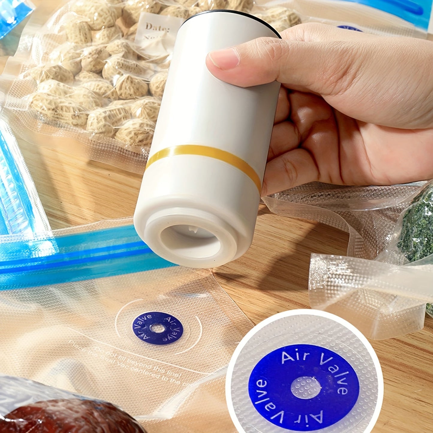 Portable Electric Vacuum Sealer for Food Storage, USB Rechargeable Pump with 5 Reusable Sealer Bags